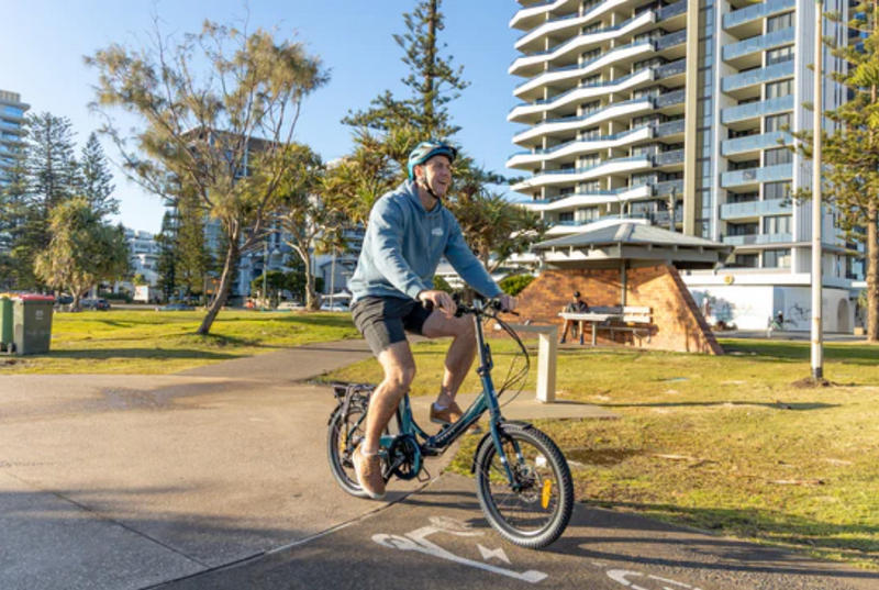 Load image into Gallery viewer, Pedal Derby Electric Folding Bike
